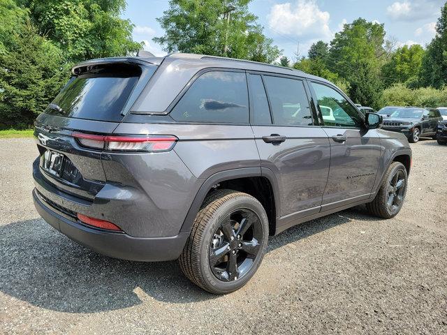 new 2024 Jeep Grand Cherokee car, priced at $49,175