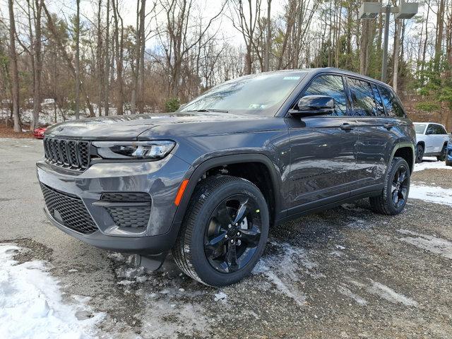 new 2025 Jeep Grand Cherokee car, priced at $48,175