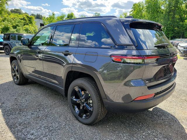 new 2024 Jeep Grand Cherokee car, priced at $49,175