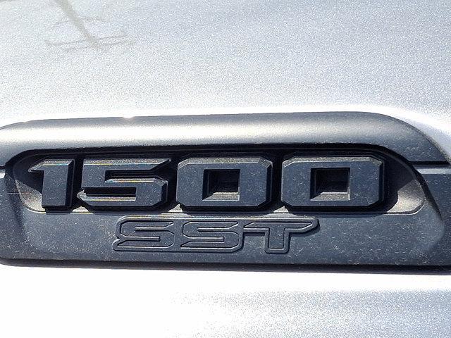 new 2025 Ram 1500 car, priced at $62,725