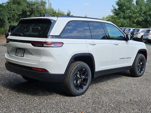 new 2024 Jeep Grand Cherokee car, priced at $46,935