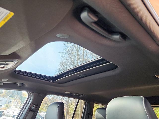 new 2025 Jeep Grand Cherokee car, priced at $46,730