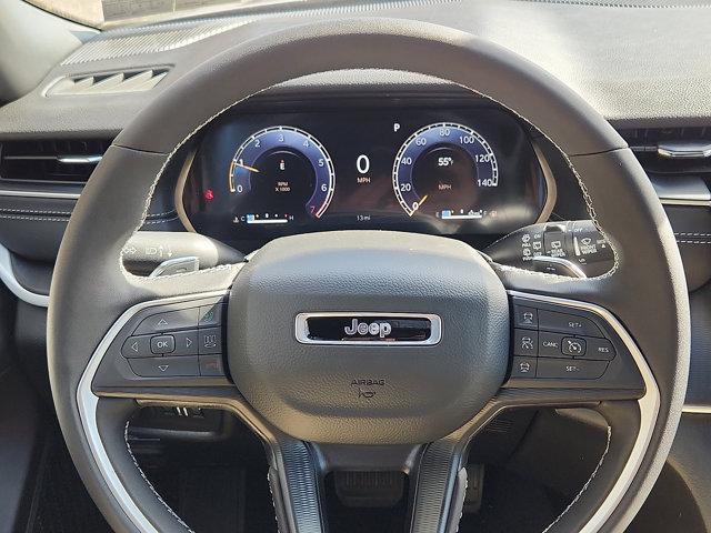 new 2025 Jeep Grand Cherokee car, priced at $46,730