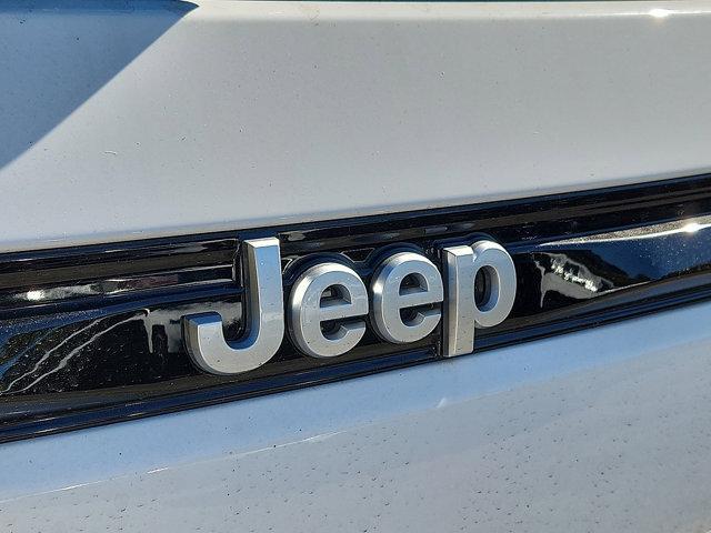 new 2025 Jeep Grand Cherokee car, priced at $46,900