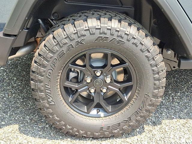 new 2025 Jeep Wrangler car, priced at $49,285