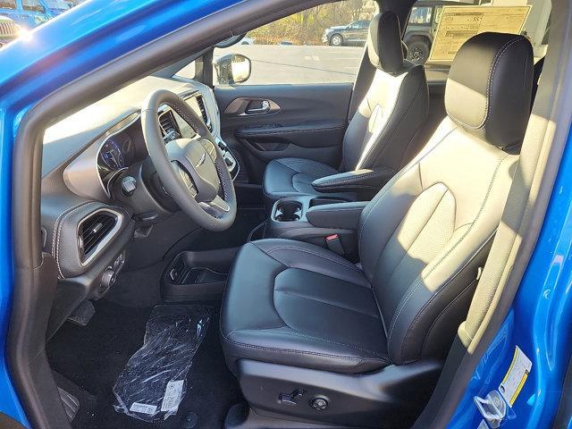 new 2026 Chrysler Pacifica car, priced at $46,360