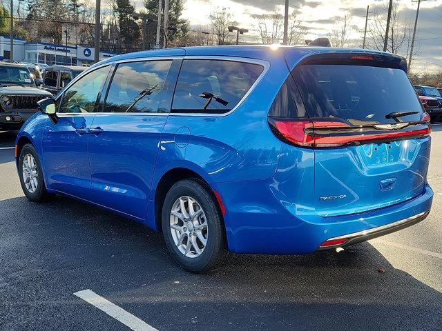 new 2026 Chrysler Pacifica car, priced at $46,360