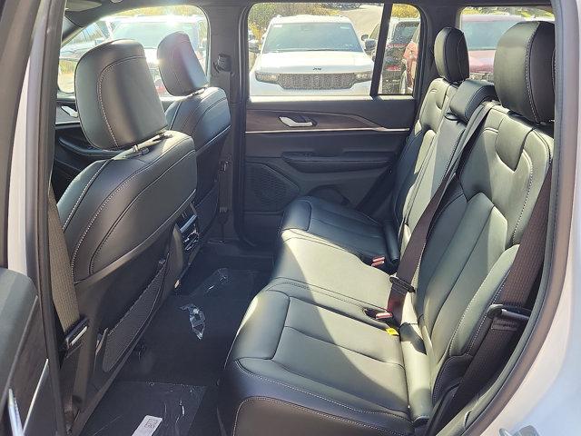 new 2025 Jeep Grand Cherokee car, priced at $53,140