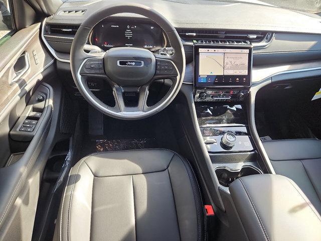 new 2025 Jeep Grand Cherokee car, priced at $53,140