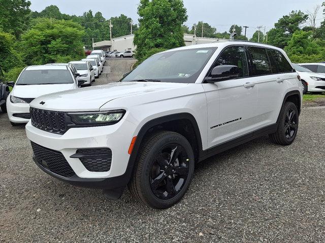 new 2025 Jeep Grand Cherokee car, priced at $48,775
