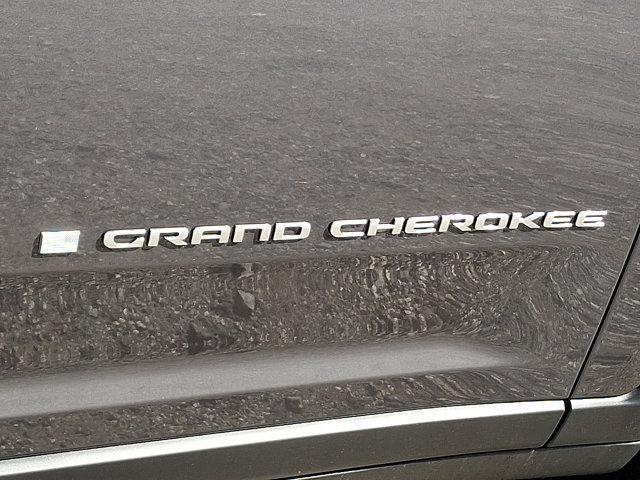 new 2025 Jeep Grand Cherokee car, priced at $50,010
