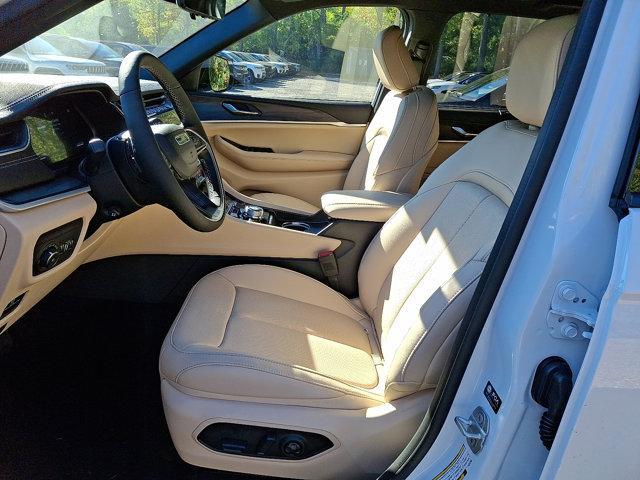 new 2025 Jeep Grand Cherokee car, priced at $54,965