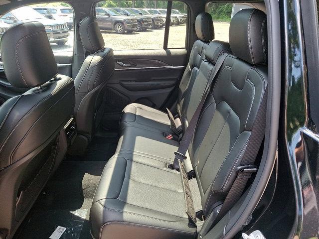 new 2025 Jeep Grand Cherokee car, priced at $50,010