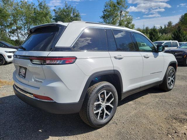 new 2025 Jeep Grand Cherokee car, priced at $49,215