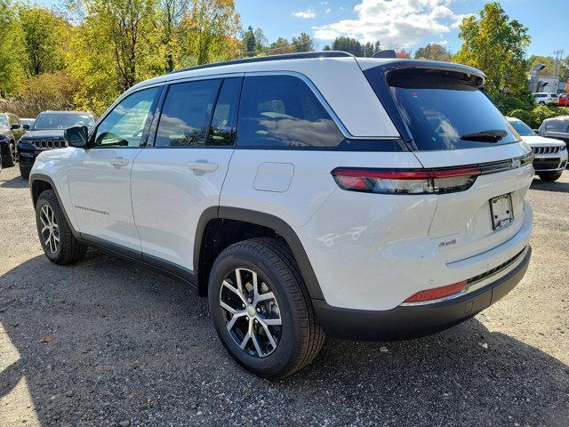 new 2025 Jeep Grand Cherokee car, priced at $49,215