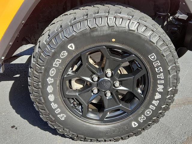 used 2021 Jeep Gladiator car, priced at $30,677