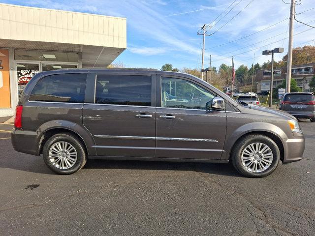 used 2015 Chrysler Town & Country car, priced at $17,414