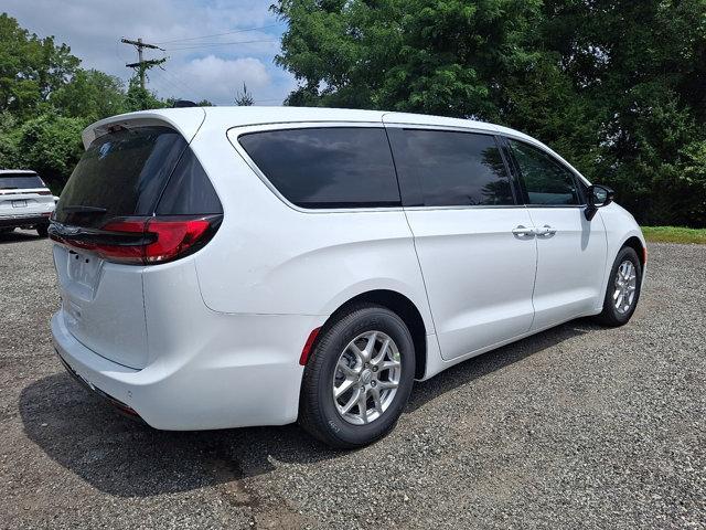 new 2026 Chrysler Pacifica car, priced at $44,685