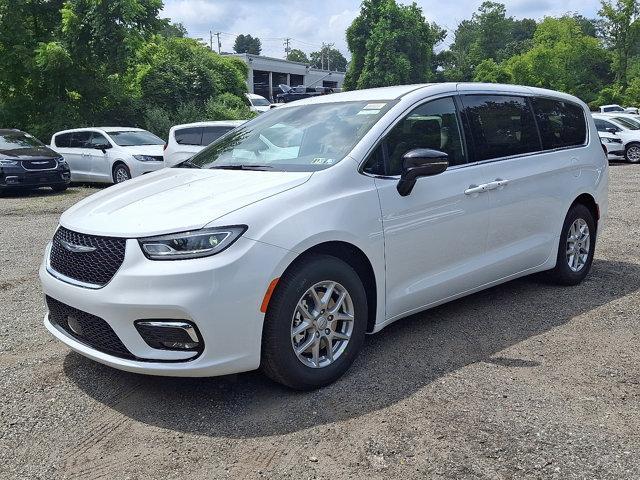 new 2026 Chrysler Pacifica car, priced at $44,685
