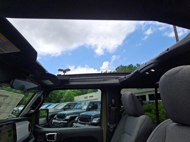 new 2025 Jeep Wrangler car, priced at $55,865