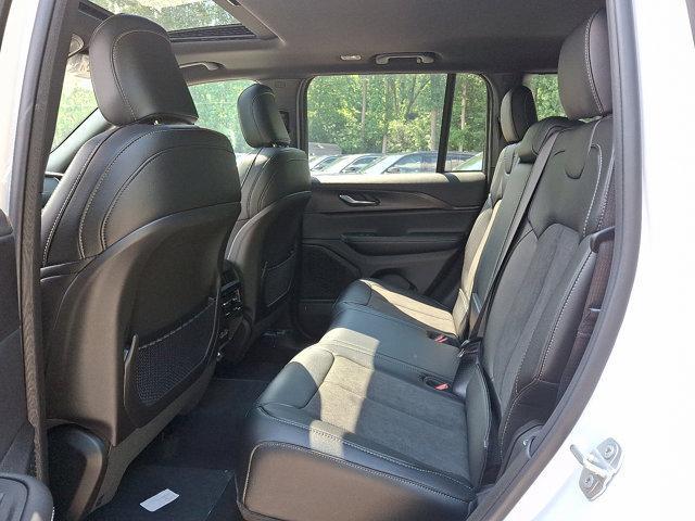 new 2025 Jeep Grand Cherokee car, priced at $47,780