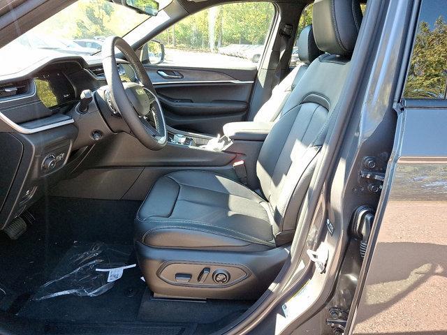 new 2025 Jeep Grand Cherokee car, priced at $52,935