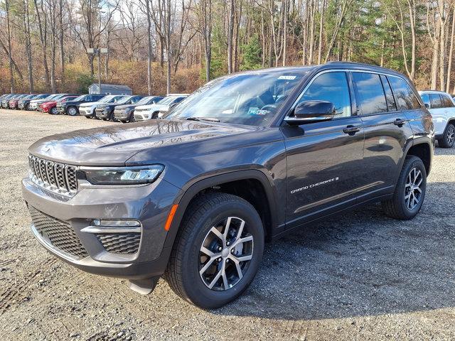 new 2025 Jeep Grand Cherokee car, priced at $49,810