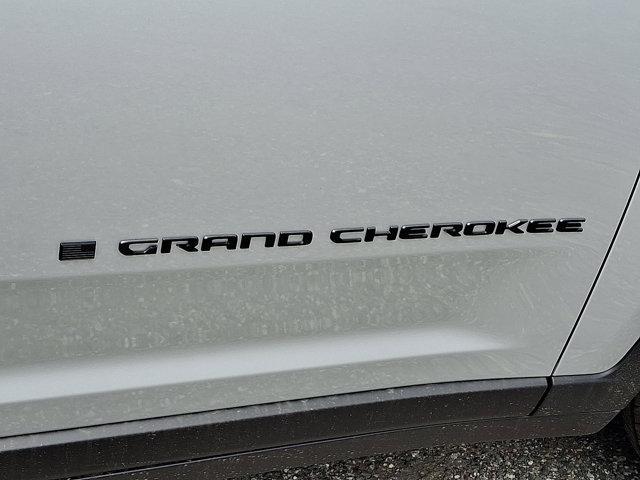 new 2025 Jeep Grand Cherokee car, priced at $48,375