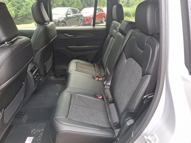 new 2025 Jeep Grand Cherokee car, priced at $48,375