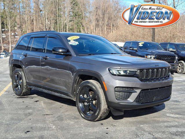 used 2022 Jeep Grand Cherokee car, priced at $32,887