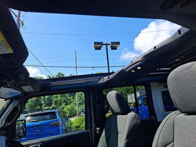 new 2025 Jeep Wrangler car, priced at $55,865