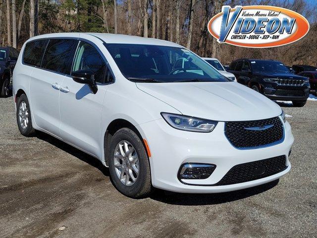 new 2024 Chrysler Pacifica car, priced at $48,990