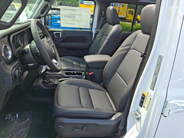 new 2025 Jeep Wrangler car, priced at $58,525