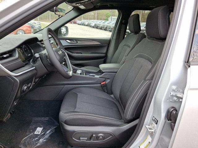 new 2025 Jeep Grand Cherokee car, priced at $44,170