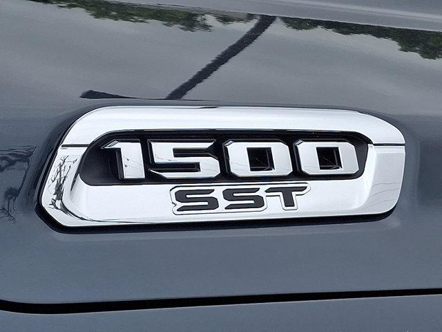 new 2025 Ram 1500 car, priced at $61,665
