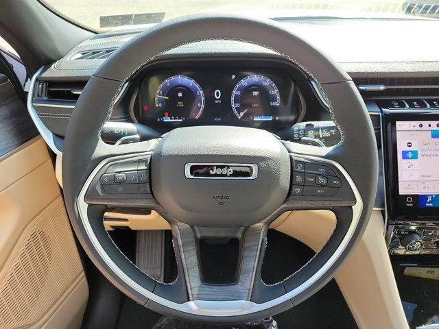 new 2025 Jeep Grand Cherokee car, priced at $49,215