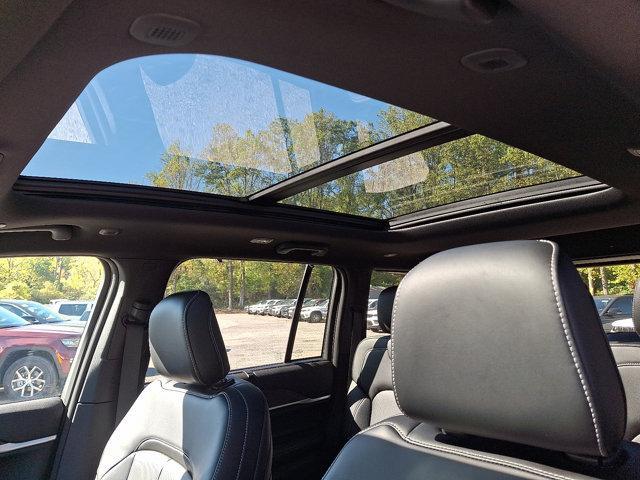 new 2025 Jeep Grand Cherokee car, priced at $52,340