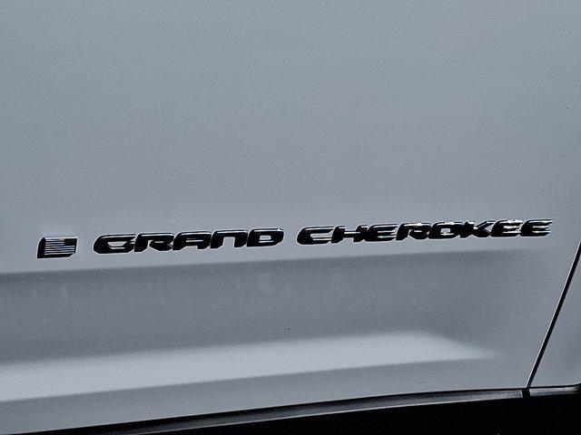 new 2025 Jeep Grand Cherokee car, priced at $52,340
