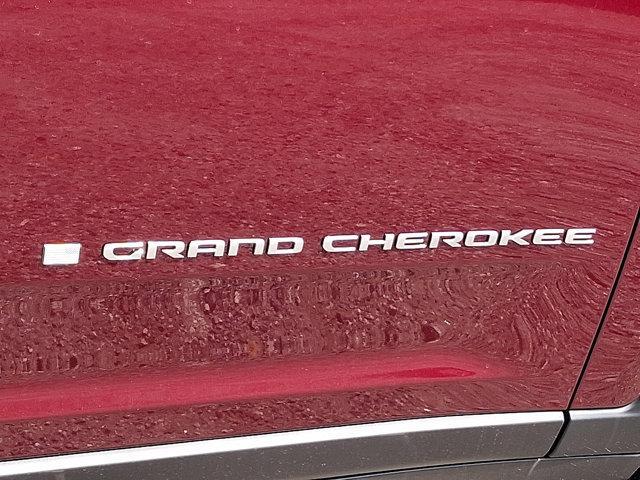 new 2025 Jeep Grand Cherokee car, priced at $50,010