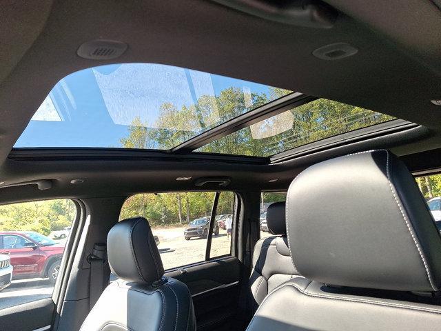 new 2025 Jeep Grand Cherokee car, priced at $52,935