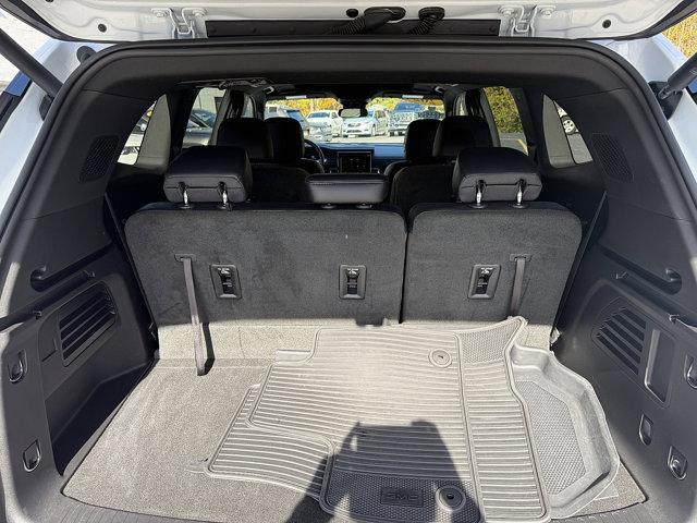 used 2024 GMC Acadia car, priced at $38,657