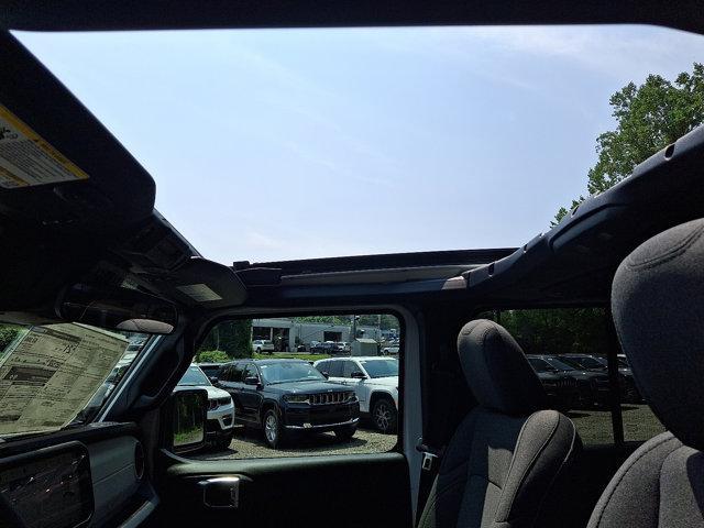 new 2025 Jeep Wrangler car, priced at $53,270
