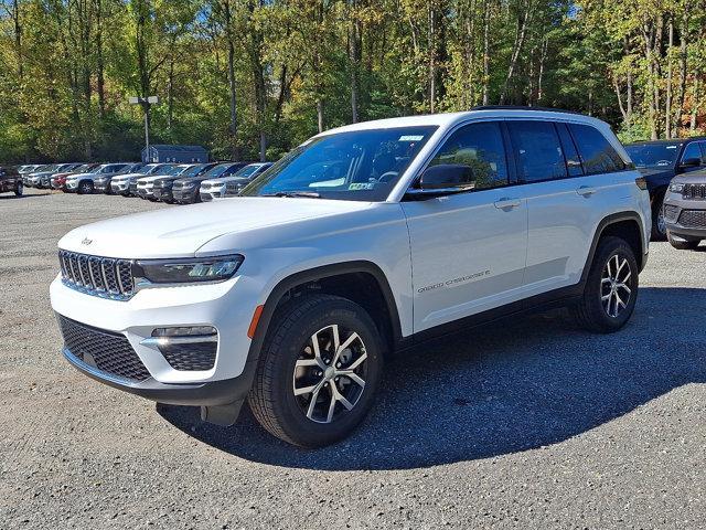 new 2025 Jeep Grand Cherokee car, priced at $49,415