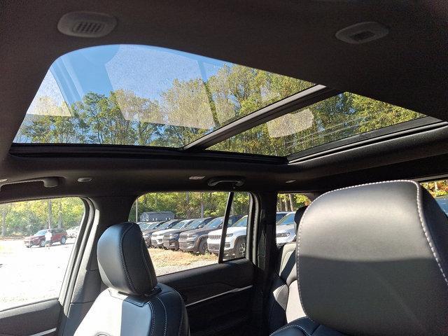 new 2025 Jeep Grand Cherokee car, priced at $49,415