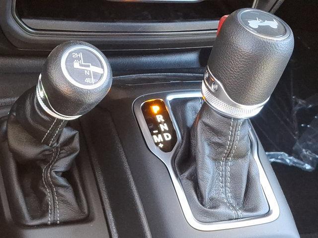 new 2025 Jeep Wrangler car, priced at $40,985