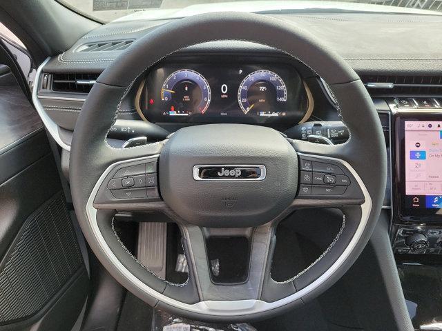 new 2025 Jeep Grand Cherokee car, priced at $49,215