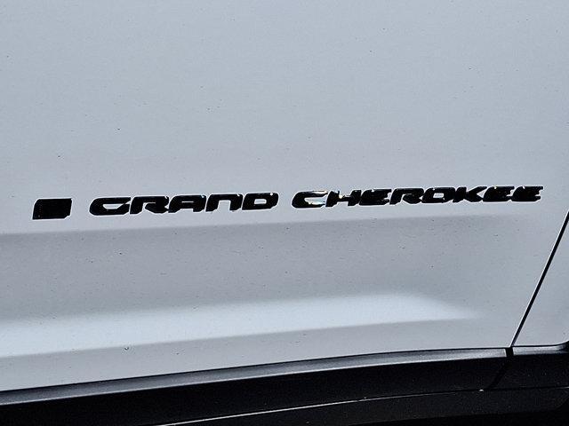 new 2025 Jeep Grand Cherokee car, priced at $52,140