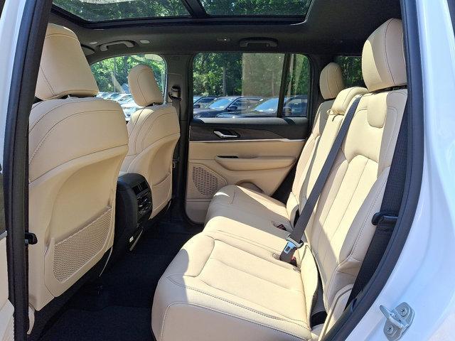 new 2025 Jeep Grand Cherokee car, priced at $49,415