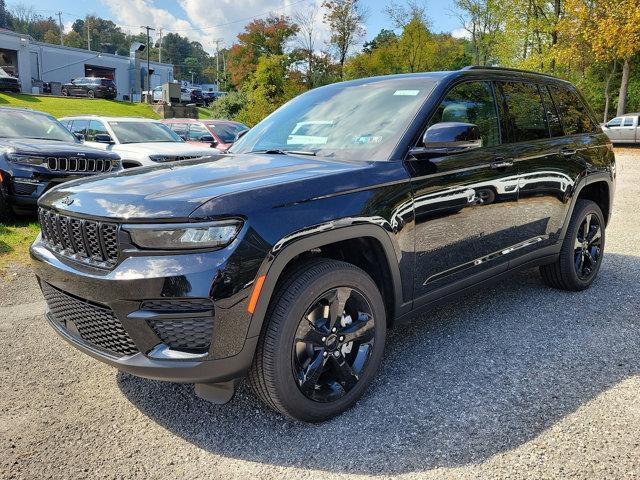 new 2025 Jeep Grand Cherokee car, priced at $48,175