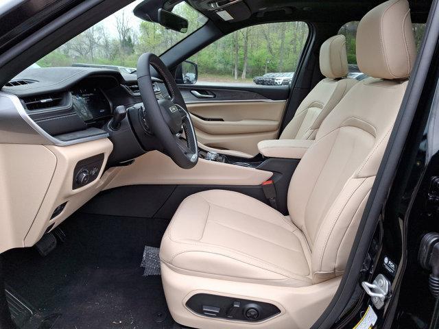 new 2025 Jeep Grand Cherokee car, priced at $50,010